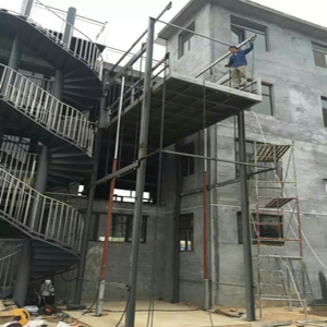 2016年熱銷導(dǎo)軌式液壓升降平臺(tái)-濟(jì)南金尊升降機(jī)械