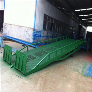 移動(dòng)式登車橋