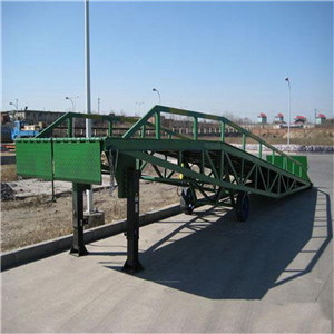 移動(dòng)式登車橋