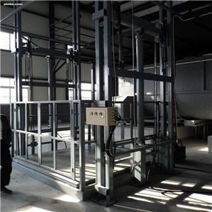 升降貨梯怎么使用