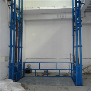 導(dǎo)軌式升降貨梯